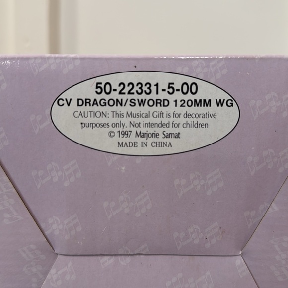 NIB 1997 Vtg The San Francisco Music Box Company Dragon Sword Musical Snowglobe - Picture 6 of 7